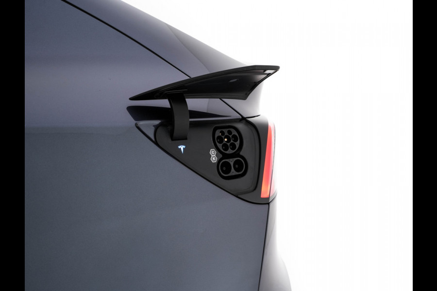 Tesla Model Y Long Range AWD 75 kWh [ 3-Fase-11kW ] {SOH-87%} (INCL-BTW) Aut. *PANO | AUTO-PILOT | LEATHER | NAVI-FULLMAP | MATRIX-LED | KEYLESS | CAMERA | DAB+ | HEATED-COMFORTSEATS | PRIVACY-GLASS | TOPVIEW |  19''ALU*