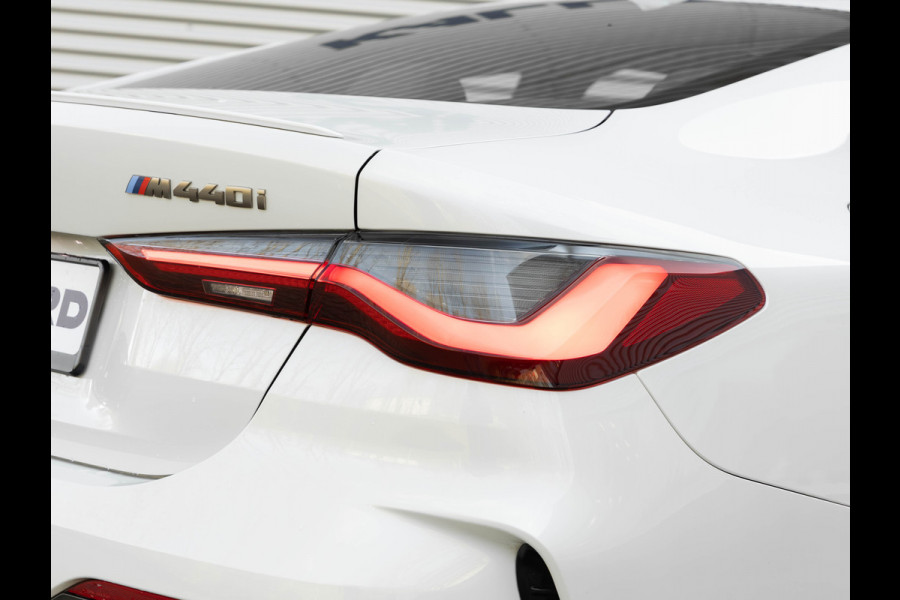 BMW 4 Serie Coupé M440i xDrive - Schuifdak - Parking Ass Plus - Active Cruise Control - Hifi