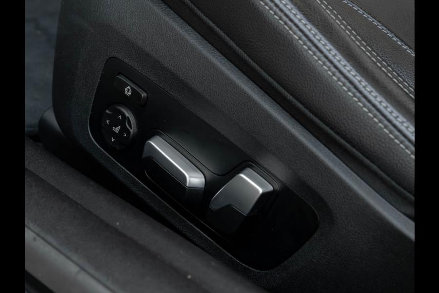 BMW 4 Serie Coupé M440i xDrive - Schuifdak - Parking Ass Plus - Active Cruise Control - Hifi