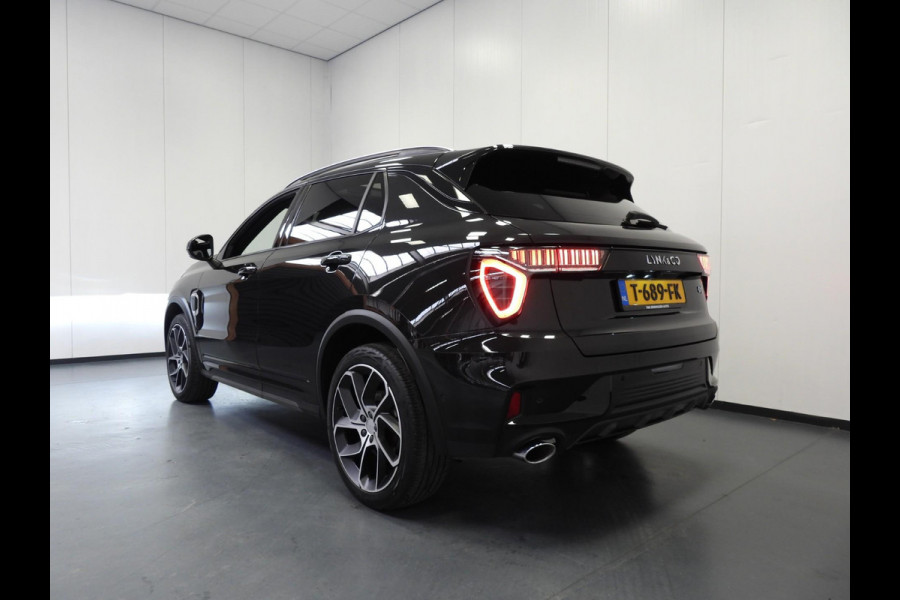 Lynk & Co 01 1.5 PHEV BlackLine ZW.HEMEL/360CAM/SCHUIFDAK/LED/20"LMV!