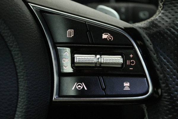 Kia ProCeed 1.5 T-GDi GT-Line (PANORAMADAK, CRUISE ADAPTIEF, STOEL/STUUR VERWARMING, ACHTERUITRIJCAMERA)