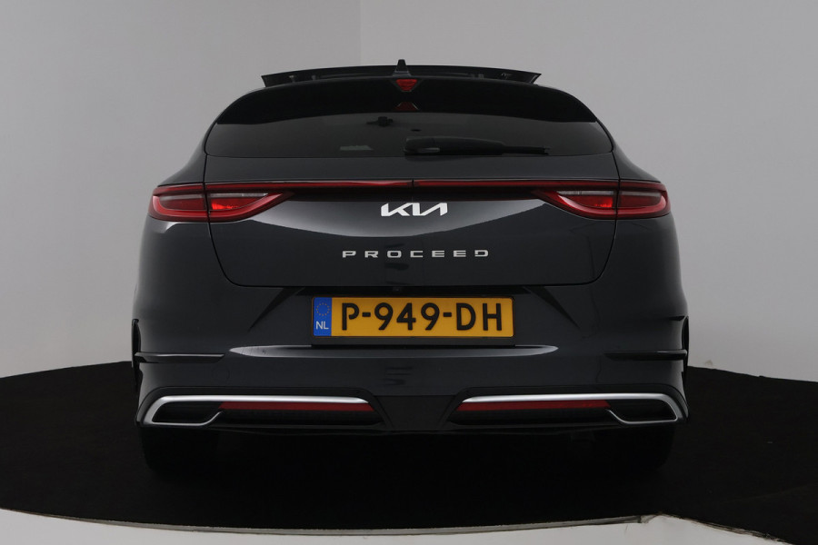 Kia ProCeed 1.5 T-GDi GT-Line (PANORAMADAK, CRUISE ADAPTIEF, STOEL/STUUR VERWARMING, ACHTERUITRIJCAMERA)