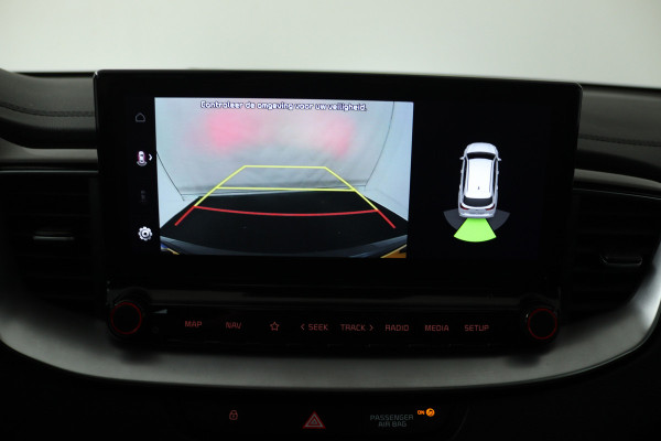 Kia ProCeed 1.5 T-GDi GT-Line (PANORAMADAK, CRUISE ADAPTIEF, STOEL/STUUR VERWARMING, ACHTERUITRIJCAMERA)
