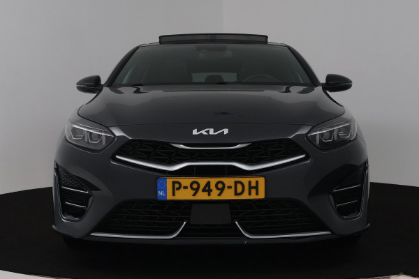 Kia ProCeed 1.5 T-GDi GT-Line (PANORAMADAK, CRUISE ADAPTIEF, STOEL/STUUR VERWARMING, ACHTERUITRIJCAMERA)