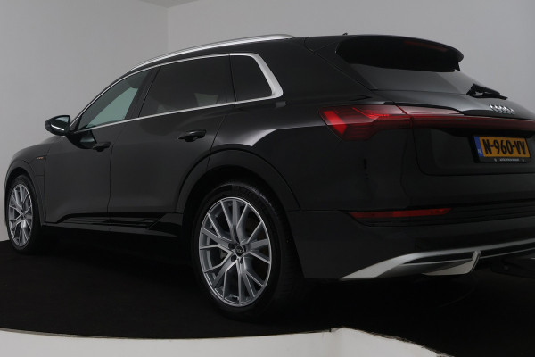 Audi e-tron 55 quattro S edition 95 kWh (TREKHAAK, B&O SOUND, SOH 92%, STOEL/STUUR VERWARMING, CRUISE ADAPTIEF, ELEKTR STOELEN)