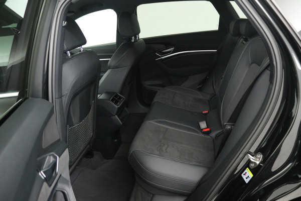 Audi e-tron 55 quattro S edition 95 kWh (TREKHAAK, B&O SOUND, SOH 92%, STOEL/STUUR VERWARMING, CRUISE ADAPTIEF, ELEKTR STOELEN)