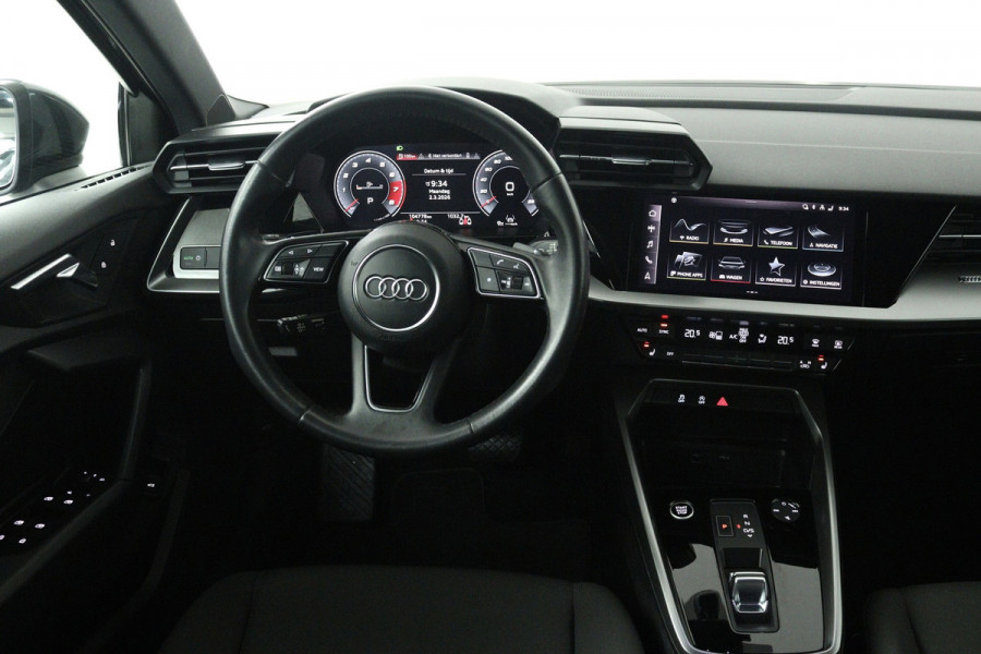 Audi A3 Limousine 35 TFSI edition one (STOELVERWARMING, ACHTERUITRIJCAMERA, CRUISE CONTROL ADAPTIEF, PARKEERSENSOREN)