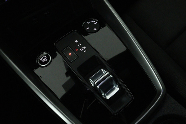 Audi A3 Limousine 35 TFSI edition one (STOELVERWARMING, ACHTERUITRIJCAMERA, CRUISE CONTROL ADAPTIEF, PARKEERSENSOREN)