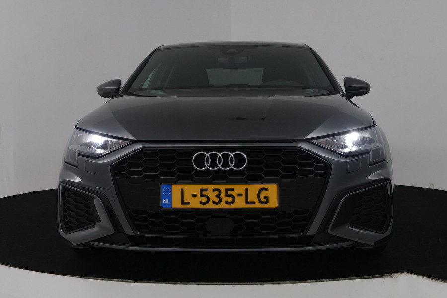 Audi A3 Limousine 35 TFSI edition one (STOELVERWARMING, ACHTERUITRIJCAMERA, CRUISE CONTROL ADAPTIEF, PARKEERSENSOREN)