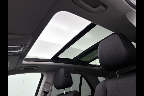 Mercedes-Benz GLE 400 e 4MATIC AMG Plug-In Hybride AMG Line | Night Pakket | Panoramadak | 	Head-up-Display | Trekhaak | AC en DC Laden | Distronic. Inclusief 24 maanden MB Certified garantie voor Europa.