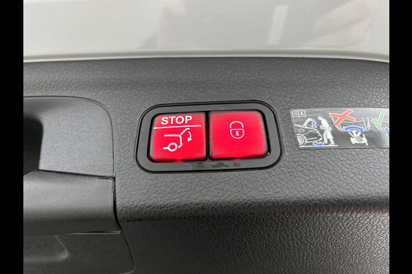 Mercedes-Benz GLE 400 e 4MATIC AMG Plug-In Hybride AMG Line | Night Pakket | Panoramadak | 	Head-up-Display | Trekhaak | AC en DC Laden | Distronic. Inclusief 24 maanden MB Certified garantie voor Europa.