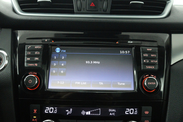 Nissan QASHQAI 1.2 Tekna + (PANORAMADAK, TREKHAAK, CAMERA, STOELVERWARMING, ELEKTR STOELEN, PARKEERSENSOREN)