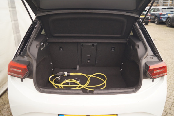 Volkswagen ID.3 First Plus 58kWh -SOH91%-NAVI-ECC-PDC-