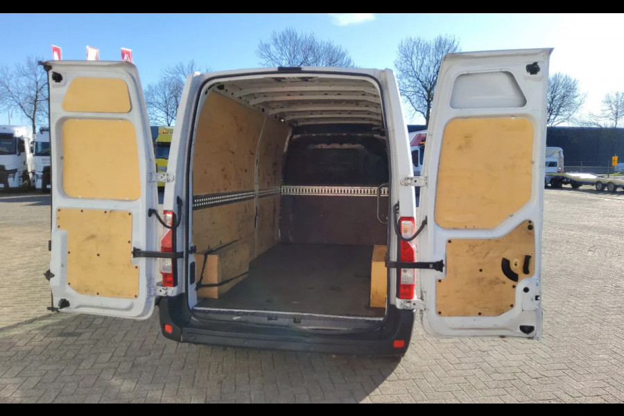 Renault Master 150 PK EURO 6 L3H2 GESLOTEN - VSF-75-F - DIVERSE SCHADES