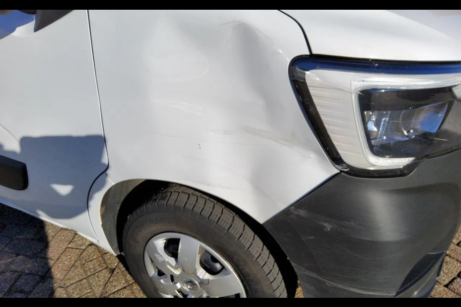 Renault Master 150 PK EURO 6 L3H2 GESLOTEN - VSF-75-F - DIVERSE SCHADES