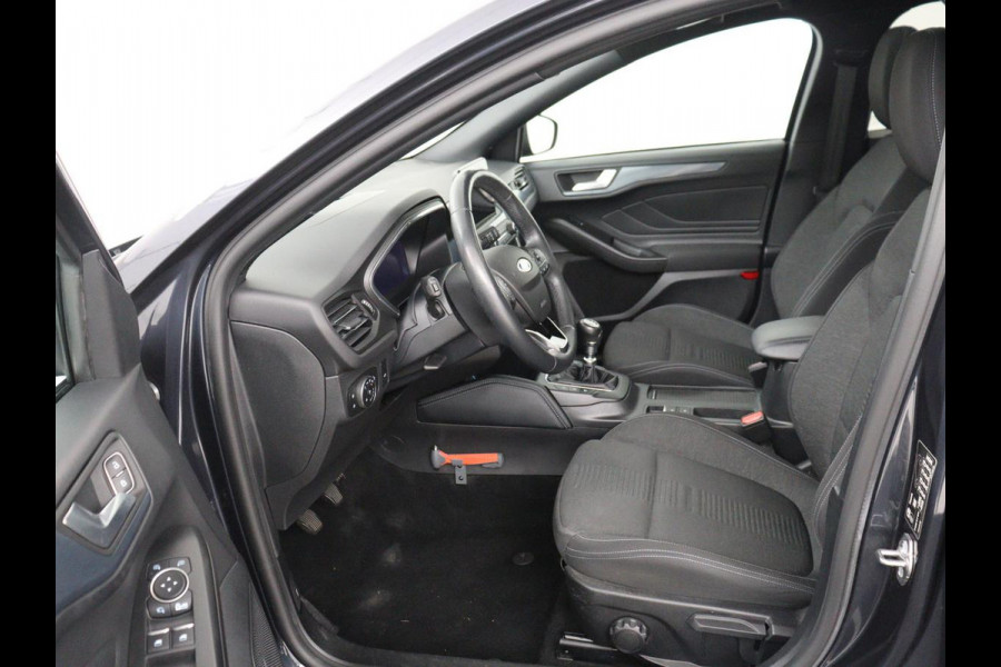 Ford Focus 1.0 EcoBoost Hybrid Active X | Panoramadak | Head-Up | Stoelverwarming | Carplay | Camera | Navigatie | Keyless | Digital Cockpit | Stuurverwarming