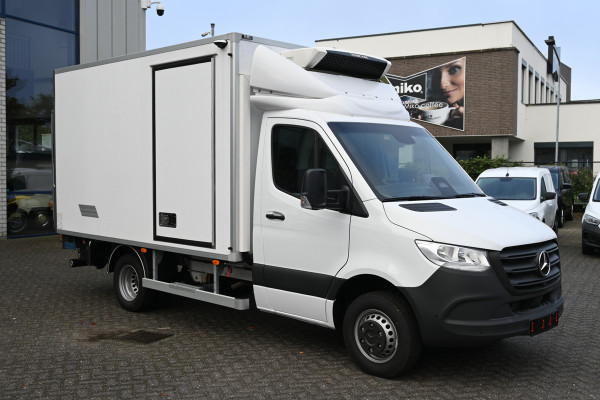 Mercedes-Benz Sprinter 517 CDI Koel-vries Bakwagen met laadklep Thermoking V500 Max D/N koeling