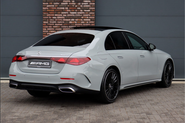 Mercedes-Benz E-Klasse 400 e 4MATIC AMG Line | Hyperscreen | Luchtvering | Achterasbesturing | Distronic+ | HUD | Massage | Burmester | Nappa Leder | Trekhaak | Vlakkenverwarming | Stoelventilatie |