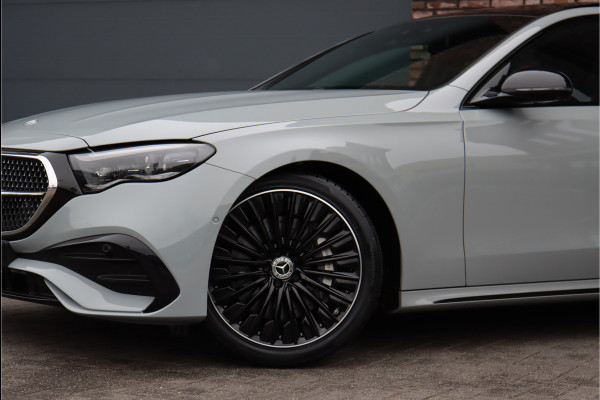 Mercedes-Benz E-Klasse 400 e 4MATIC AMG Line | Hyperscreen | Luchtvering | Achterasbesturing | Distronic+ | HUD | Massage | Burmester | Nappa Leder | Trekhaak | Vlakkenverwarming | Stoelventilatie |