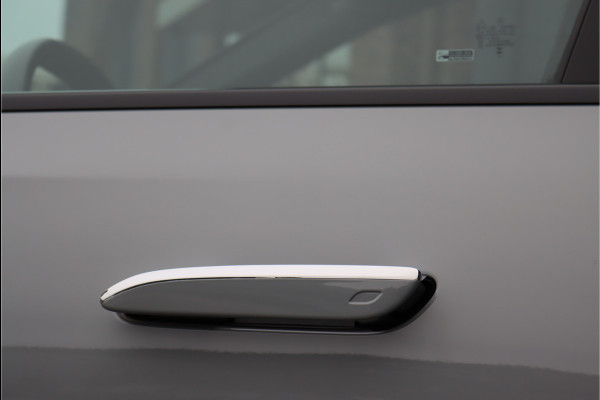 Mercedes-Benz E-Klasse 400 e 4MATIC AMG Line | Hyperscreen | Luchtvering | Achterasbesturing | Distronic+ | HUD | Massage | Burmester | Nappa Leder | Trekhaak | Vlakkenverwarming | Stoelventilatie |