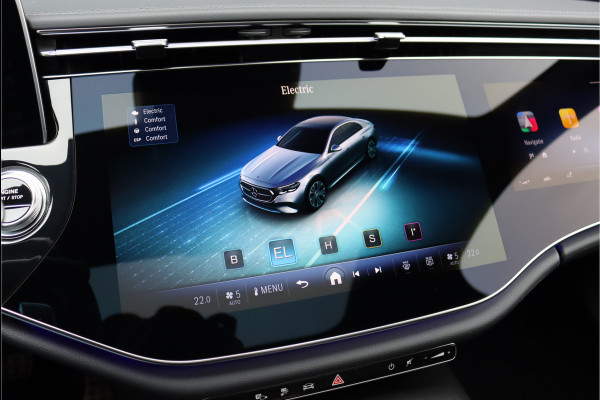Mercedes-Benz E-Klasse 400 e 4MATIC AMG Line | Hyperscreen | Luchtvering | Achterasbesturing | Distronic+ | HUD | Massage | Burmester | Nappa Leder | Trekhaak | Vlakkenverwarming | Stoelventilatie |