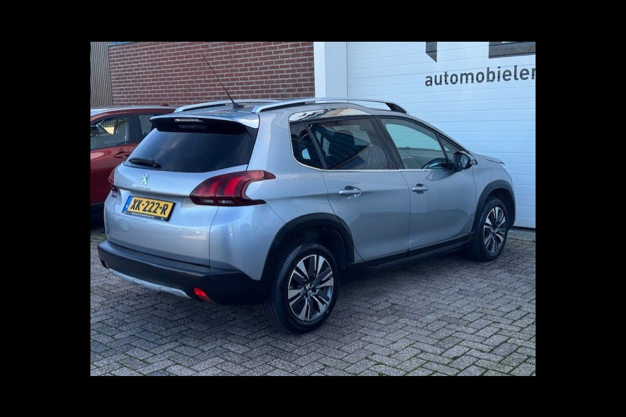 Peugeot 2008 1.2 GT-line - Panorama dak - Dealer onderhouden