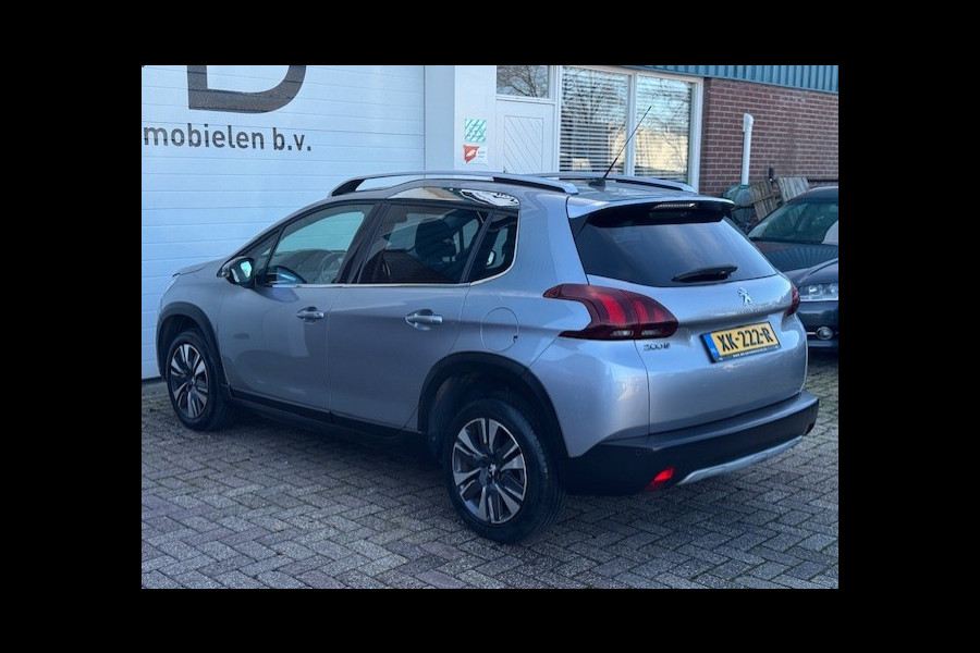Peugeot 2008 1.2 GT-line - Panorama dak - Dealer onderhouden