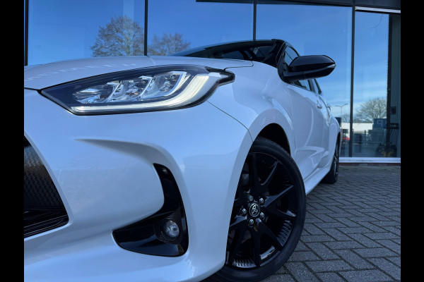 Toyota Yaris 1.5 Hybrid Executive - ToTone - Navi - Climate - Camera - Parkeerhulp