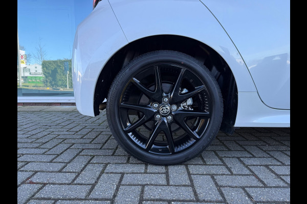 Toyota Yaris 1.5 Hybrid Executive - ToTone - Navi - Climate - Camera - Parkeerhulp