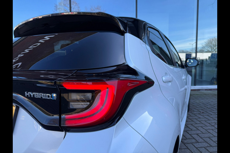 Toyota Yaris 1.5 Hybrid Executive - ToTone - Navi - Climate - Camera - Parkeerhulp