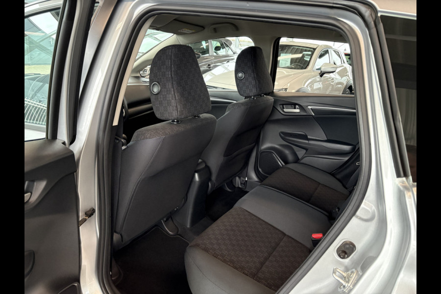 Honda Jazz 1.3 i-VTEC Comfort Automaat NAVI/CRUISE/AIRCO/DAB/PDC/TREKHAAK/STOELVERWARMING