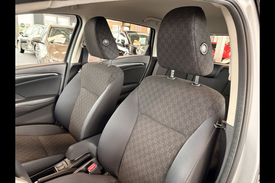 Honda Jazz 1.3 i-VTEC Comfort Automaat NAVI/CRUISE/AIRCO/DAB/PDC/TREKHAAK/STOELVERWARMING