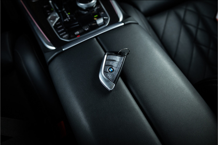 BMW X5 xDrive45e Executive - M Sport | Panorama | Memory | Luchtvering