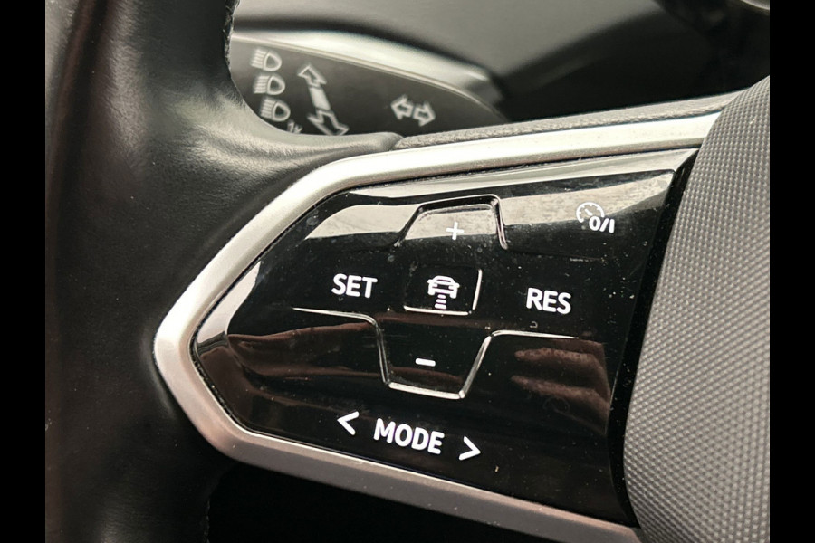 Volkswagen ID.4 First 77 kWh | SOH 93% | Trekhaak | Adaptieve/Cruise | Camera | Origineel NL