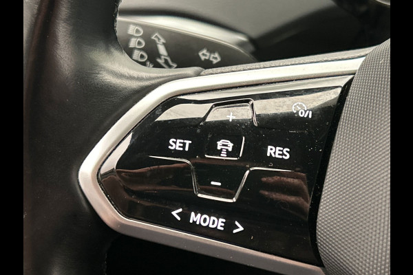 Volkswagen ID.4 First 77 kWh | SOH 93% | Trekhaak | Adaptieve/Cruise | Camera | Origineel NL