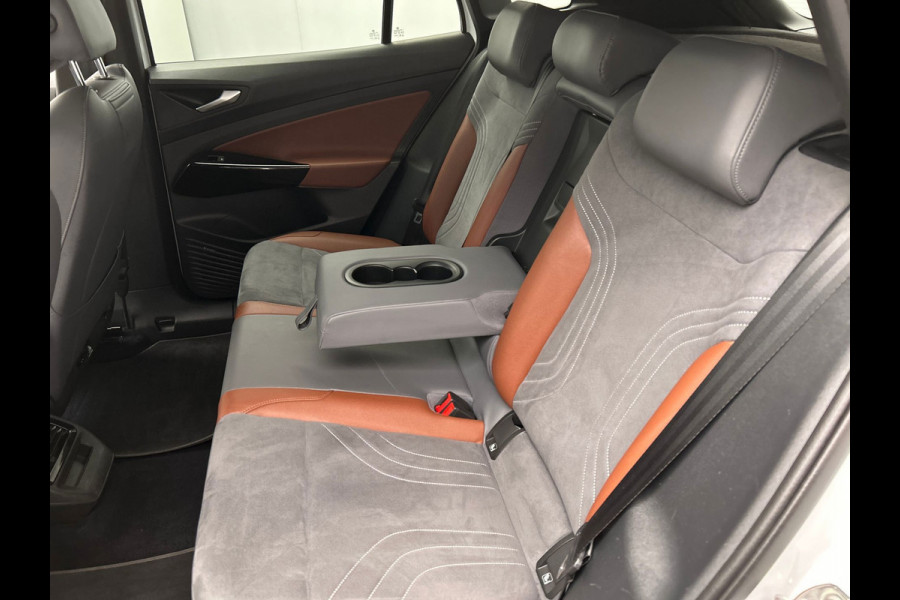Volkswagen ID.4 First 77 kWh | SOH 93% | Trekhaak | Adaptieve/Cruise | Camera | Origineel NL