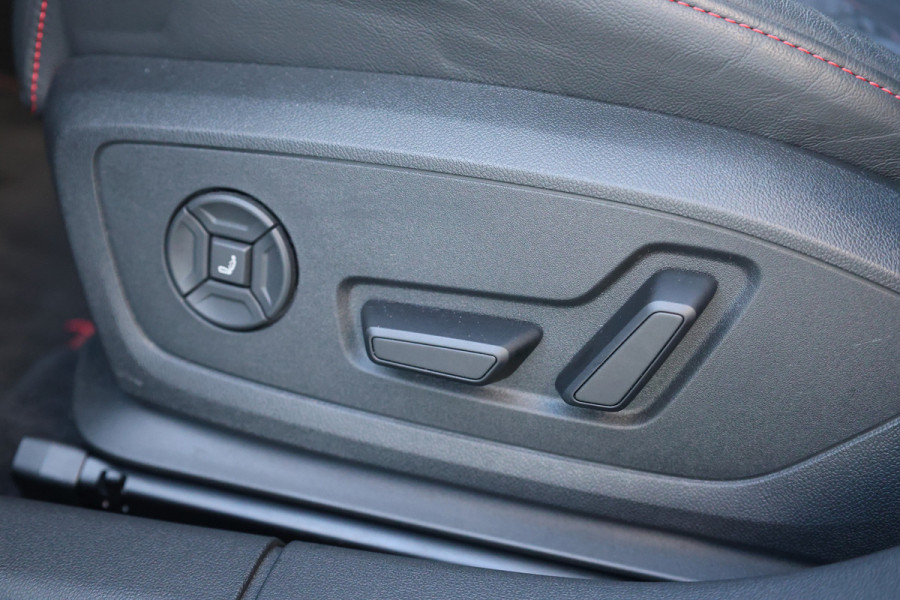 Audi A3 Sportback 45 TFSI e S edition Competition | BTW | S-LINE |  PANO | MATRIX | MASSAGE | MEMORY | CARBON |  KEYLESS | ELEK ACHTERKLEP |