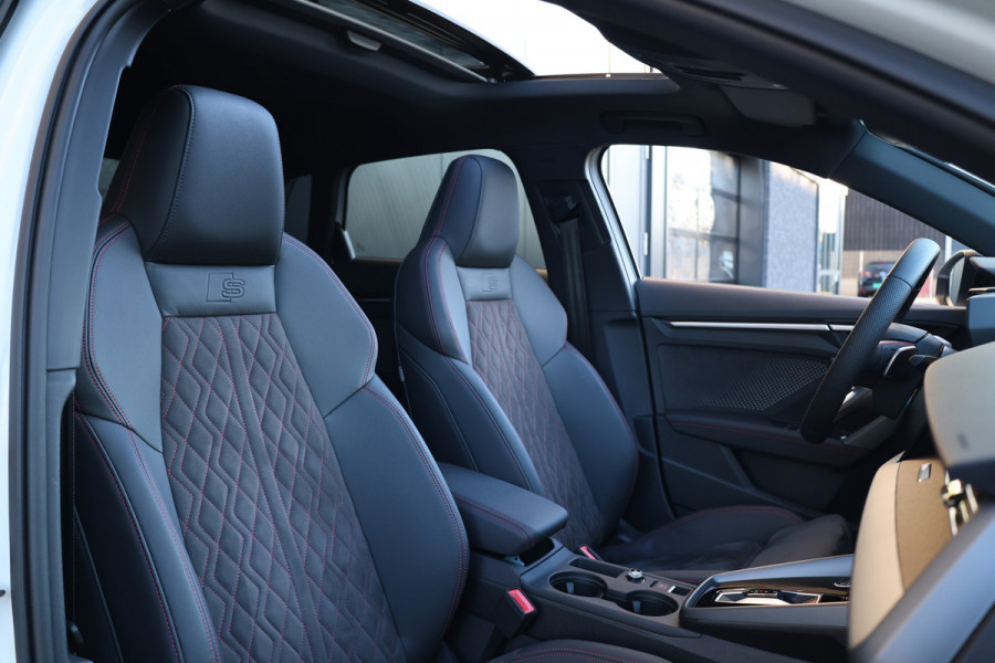 Audi A3 Sportback 45 TFSI e S edition Competition | BTW | S-LINE |  PANO | MATRIX | MASSAGE | MEMORY | CARBON |  KEYLESS | ELEK ACHTERKLEP |