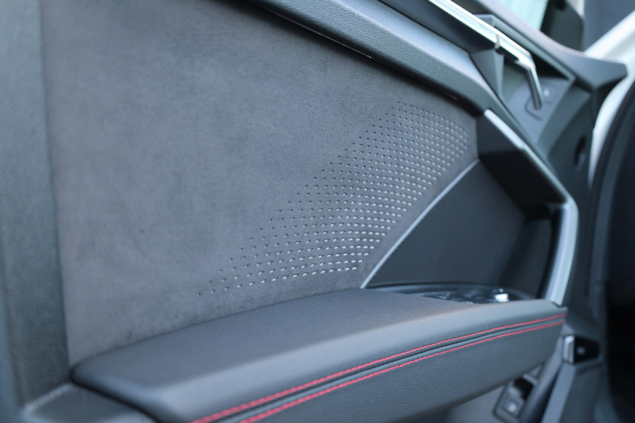 Audi A3 Sportback 45 TFSI e S edition Competition | BTW | S-LINE |  PANO | MATRIX | MASSAGE | MEMORY | CARBON |  KEYLESS | ELEK ACHTERKLEP |