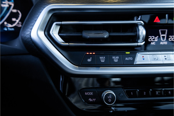 BMW X3 xDrive30e - M Sport | Panorama | Laser | Memory | 360 Camera