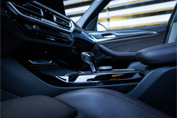 BMW X3 xDrive30e - M Sport | Panorama | Laser | Memory | 360 Camera