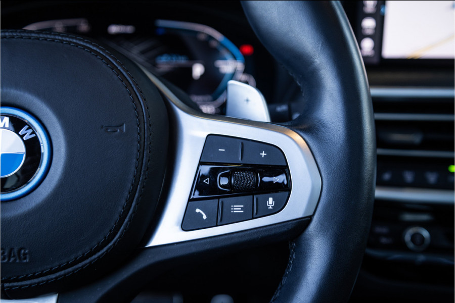 BMW X3 xDrive30e - M Sport | Panorama | Laser | Memory | 360 Camera