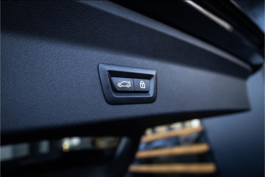 BMW X3 xDrive30e - M Sport | Panorama | Laser | Memory | 360 Camera