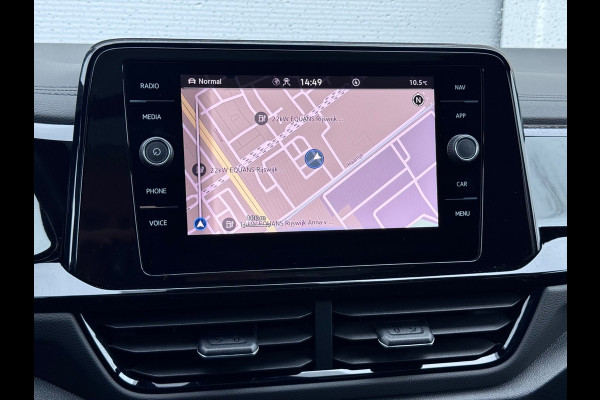 Volkswagen T-Roc 1.5 TSI R-Line Pano/Massage/AppleCarPlay