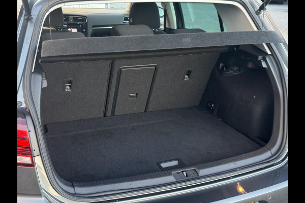 Volkswagen Golf 1.5 TSI Highline NL-AUTO | DEALER ONDERHOUDEN | PANODAK | TREKHAAK