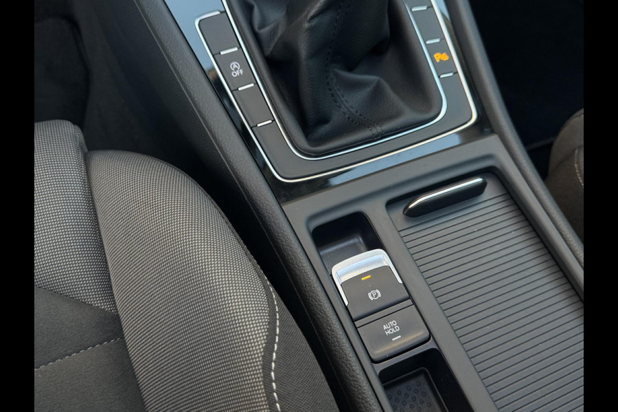 Volkswagen Golf 1.5 TSI Highline NL-AUTO | DEALER ONDERHOUDEN | PANODAK | TREKHAAK