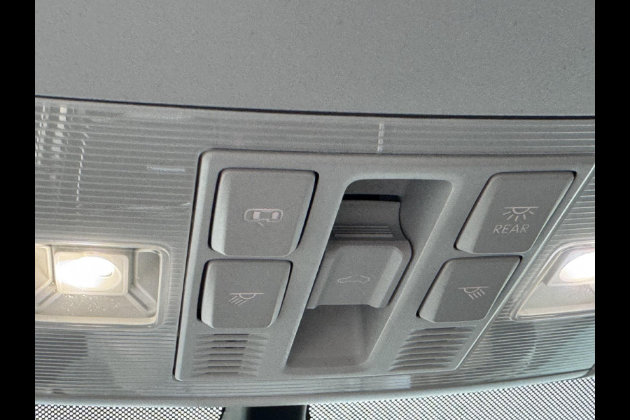 Volkswagen Golf 1.5 TSI Highline NL-AUTO | DEALER ONDERHOUDEN | PANODAK | TREKHAAK