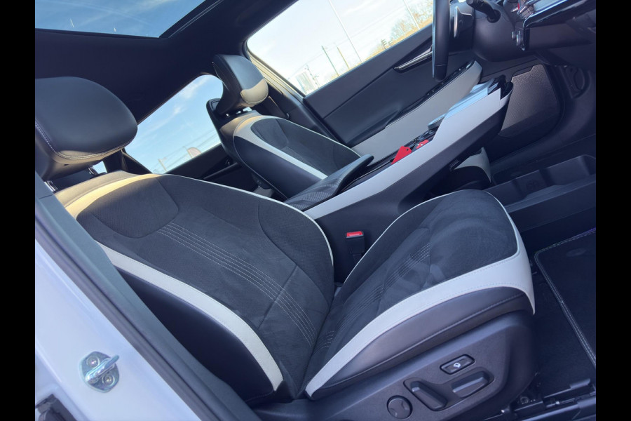 Kia Ev6 GT-Line AWD 77.4 kWh Pano | HUD | MeridianSound | 360-Camera | Alcantara/Leder | Memory Seats | Stoelverkoeling | Apple Carplay & Android Auto |
