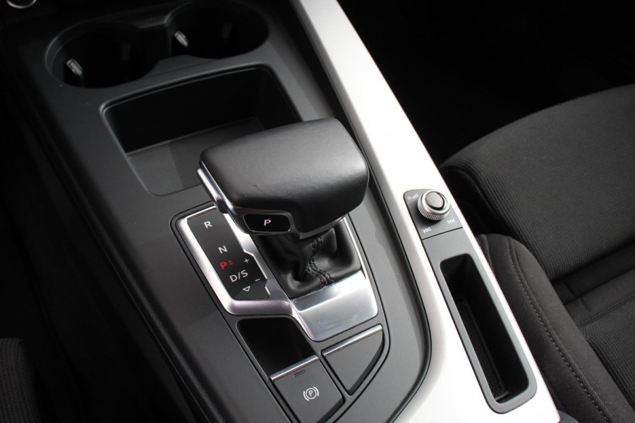 Audi A4 Avant 40 TFSI 190pk S-Tronic Advanced Prestige Plus | Navigatie | Climate Control | Tour pakket | Adaptive Cruise Control | Electrisch bedienbare achterklep | Led | Dab | Parkeer sensoren V+A | Digitale Cockpit