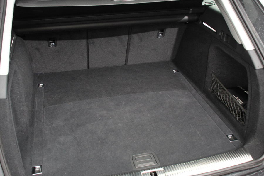 Audi A4 Avant 40 TFSI 190pk S-Tronic Advanced Prestige Plus | Navigatie | Climate Control | Tour pakket | Adaptive Cruise Control | Electrisch bedienbare achterklep | Led | Dab | Parkeer sensoren V+A | Digitale Cockpit